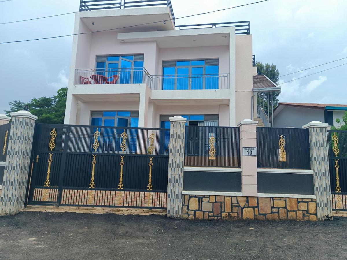 Puma Aparthotel - Nyarutarama كيغالي المظهر الخارجي الصورة